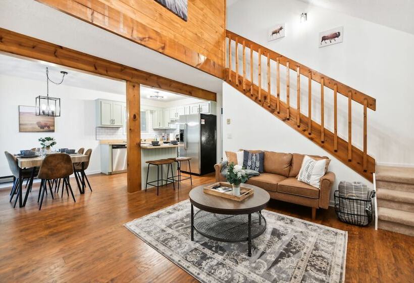 Maggie Valley Mountain Escape W/ Fire Pit & Deck