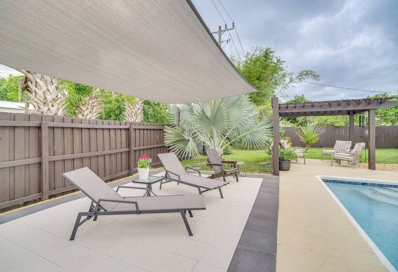 Melbourne Home W/ Pool & Patio, 6 Mi To Beach!