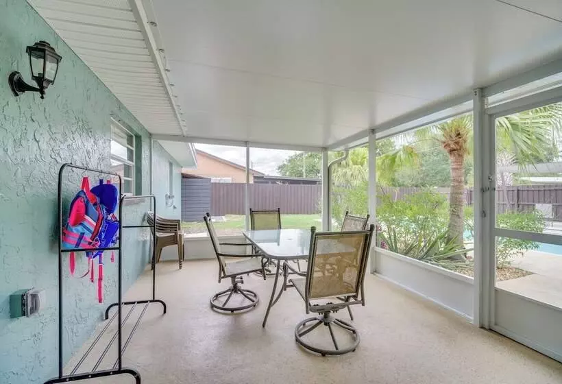 Melbourne Home W/ Pool & Patio, 6 Mi To Beach!