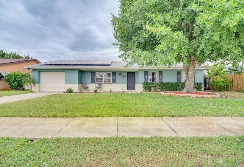 Melbourne Home W/ Pool & Patio, 6 Mi To Beach!