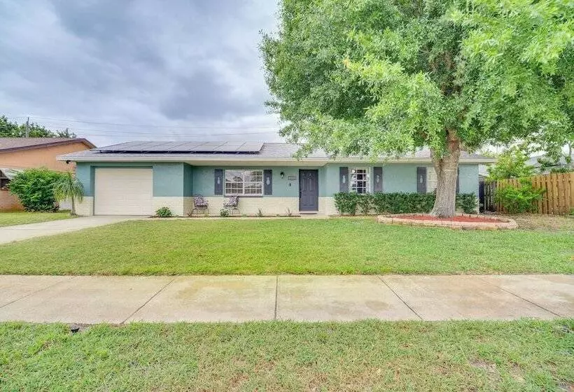 Melbourne Home W/ Pool & Patio, 6 Mi To Beach!