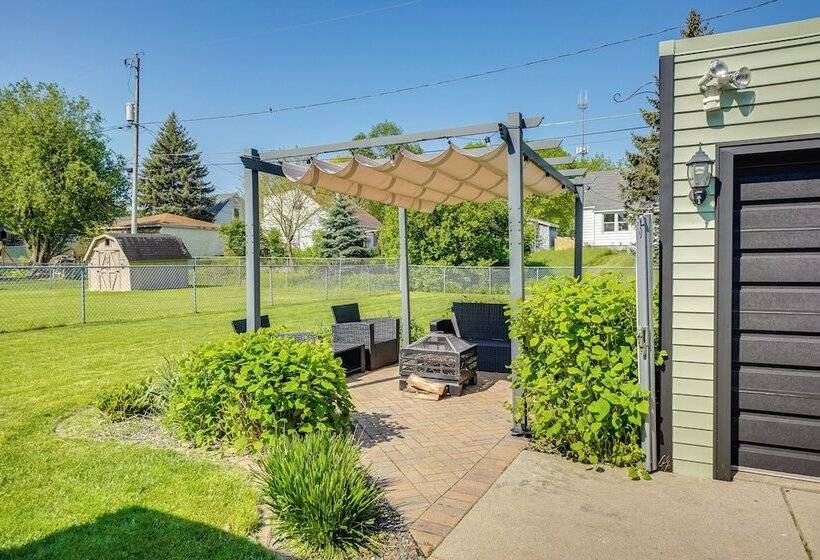 Milwaukee Home W/ Serene Patio & Backyard Garden!