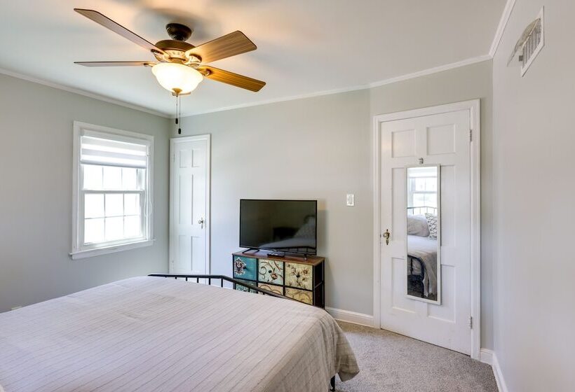 Milwaukee Home W/ Serene Patio & Backyard Garden!