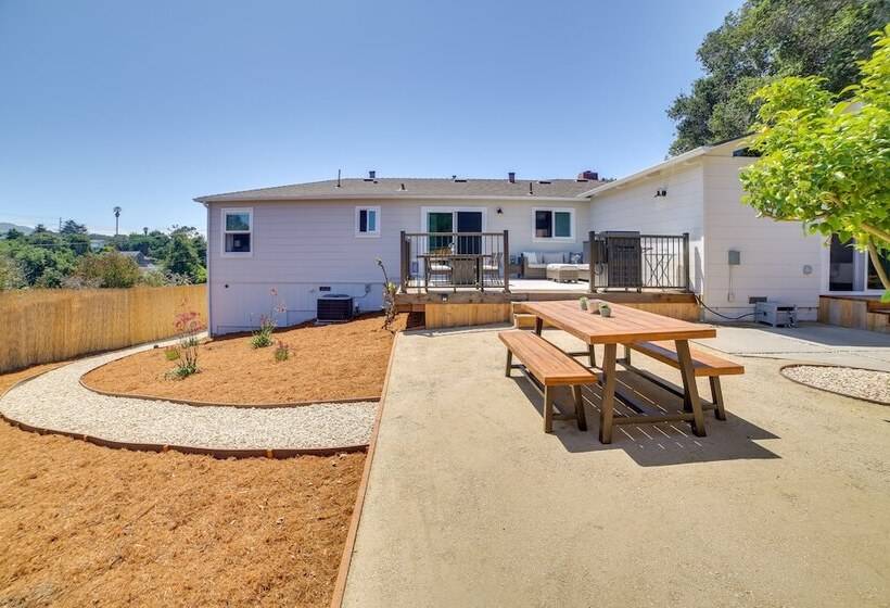 Modern Del Rey Oaks Retreat: 2 Mi To Monterey Bay!