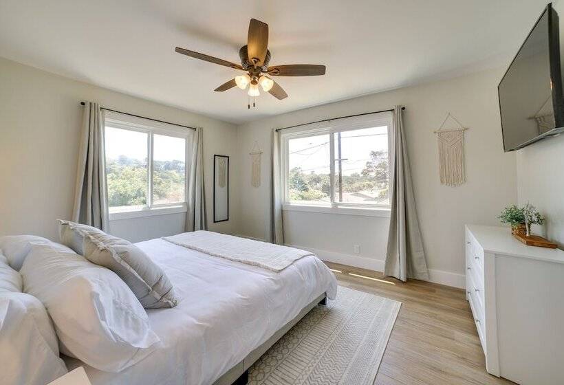 Modern Del Rey Oaks Retreat: 2 Mi To Monterey Bay!