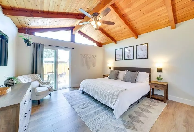 Modern Del Rey Oaks Retreat: 2 Mi To Monterey Bay!