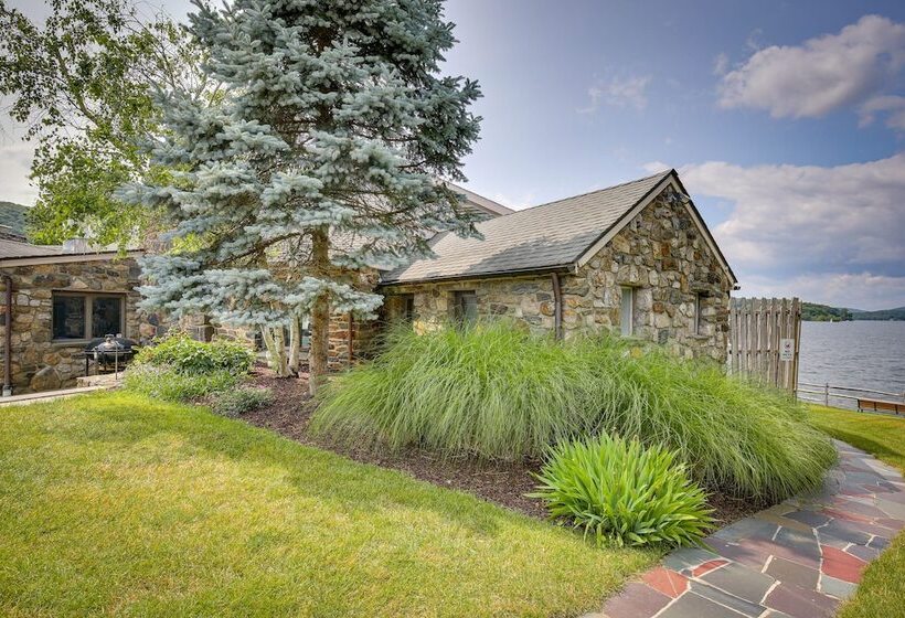 New Fairfield Vacation Rental W/ Lake Views!