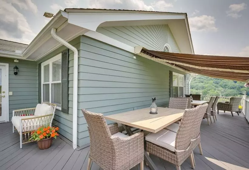 New Fairfield Vacation Rental W/ Lake Views!