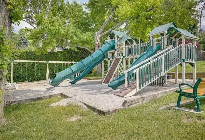 New Fairfield Vacation Rental W/ Lake Views!