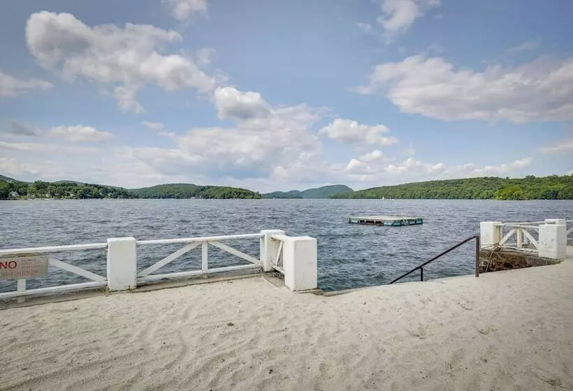 New Fairfield Vacation Rental W/ Lake Views!
