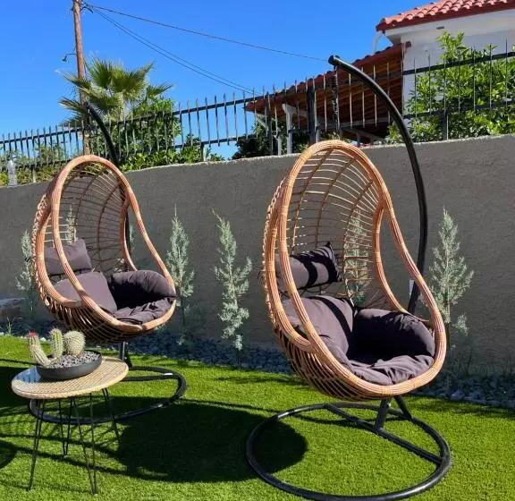 Octavia Comfort Bungalows With Amazing View