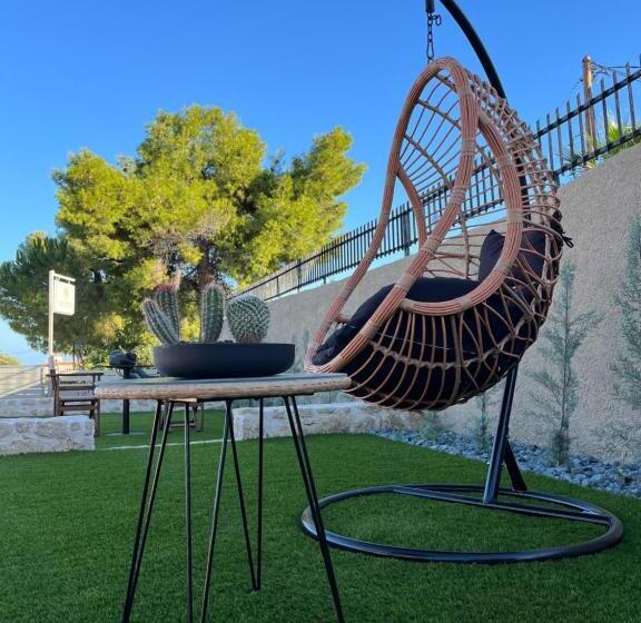 Octavia Comfort Bungalows With Amazing View