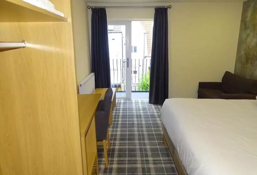 Oddfellows Hotel Bar & Restaurant