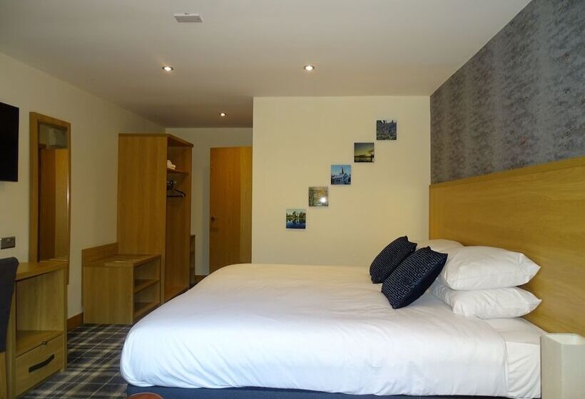 Oddfellows Hotel Bar & Restaurant