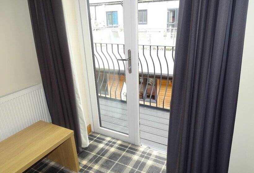 Oddfellows Hotel Bar & Restaurant