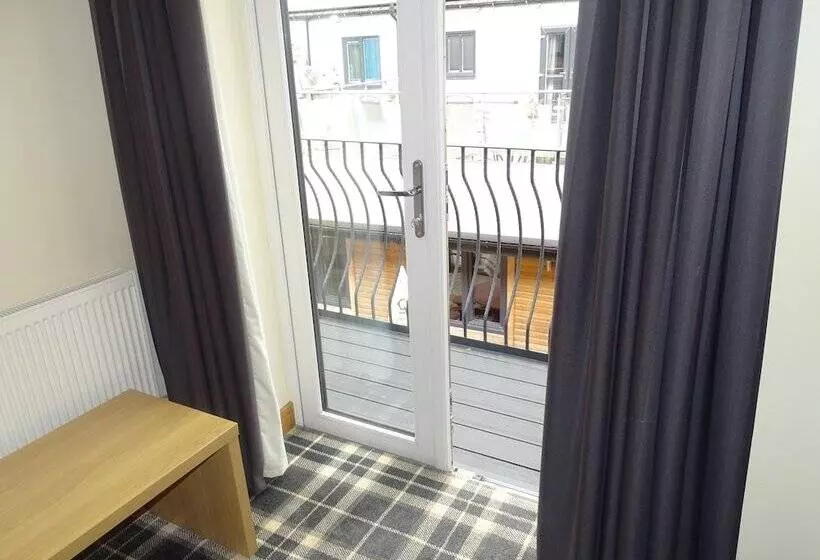 Oddfellows Hotel Bar & Restaurant