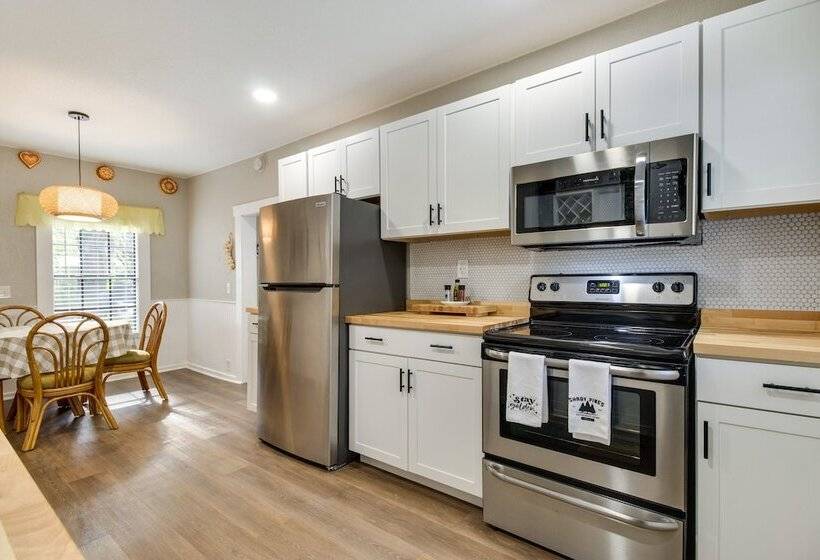 Orlando Golden Girls Retreat: Prime Location!