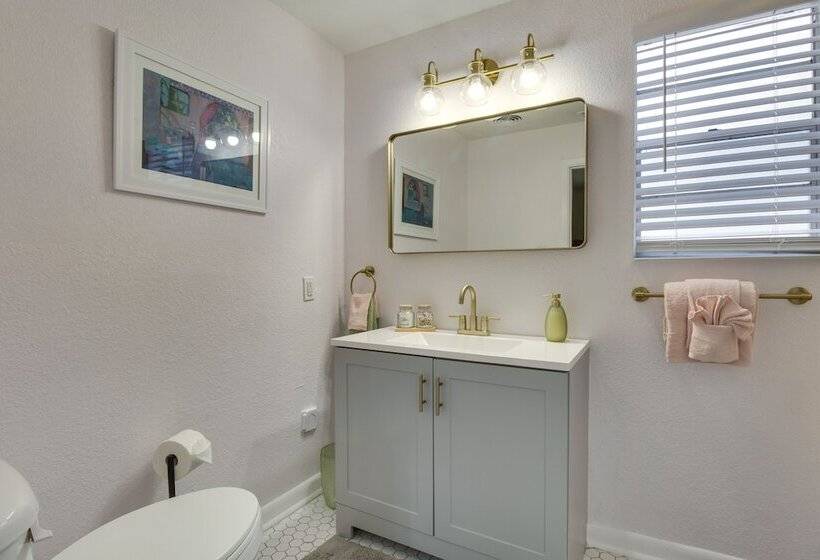 Orlando Golden Girls Retreat: Prime Location!