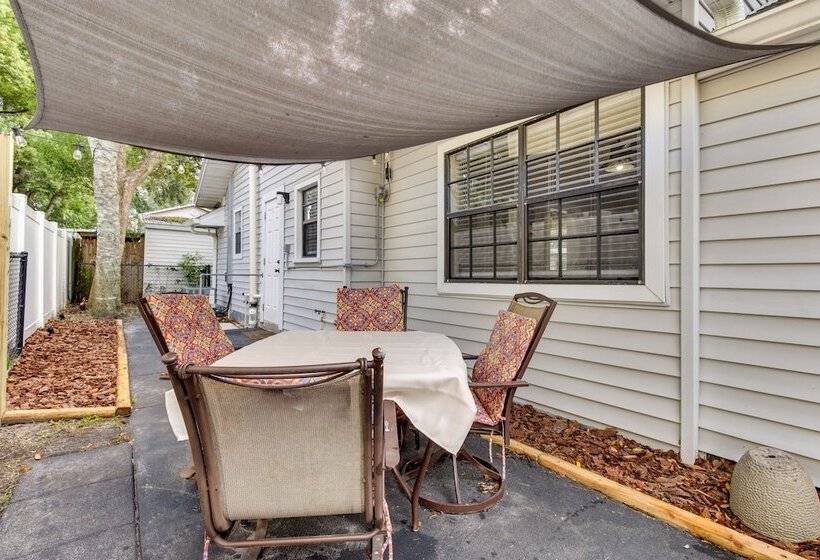 Orlando Golden Girls Retreat: Prime Location!