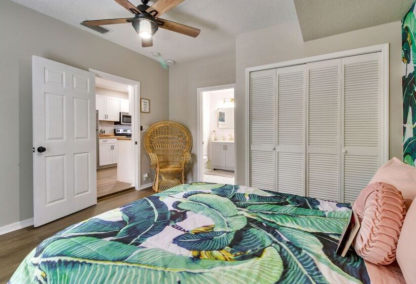 Orlando Golden Girls Retreat: Prime Location!