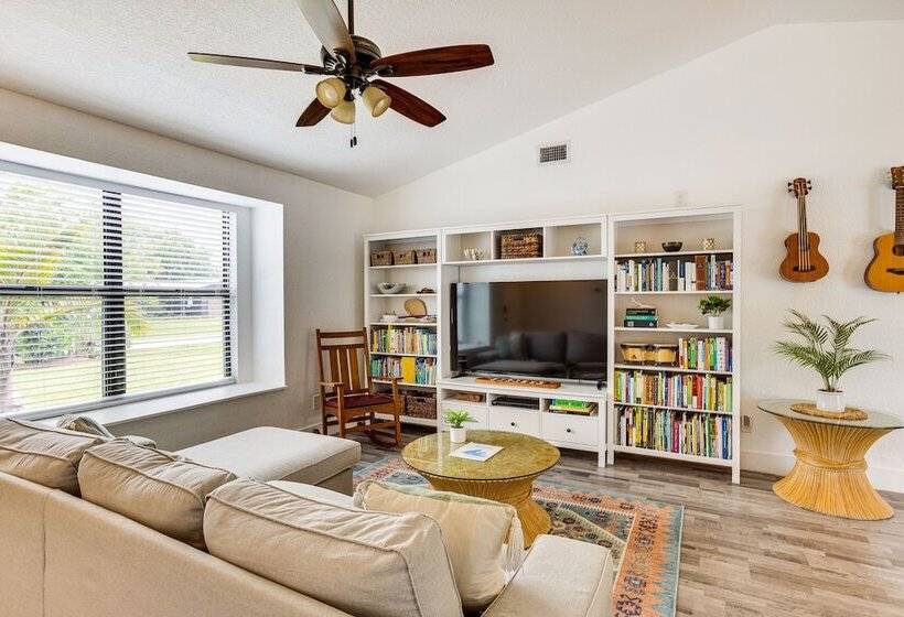 Port St Lucie Oasis W/ Heated Saltwater Pool!