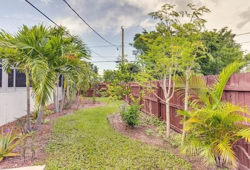 Port St Lucie Oasis W/ Heated Saltwater Pool!