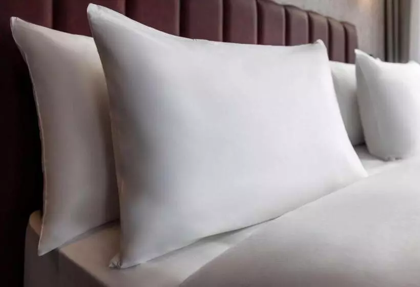 Radisson Blu Hotel At Porsche Design Tower Stuttgart