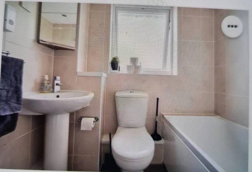 Резиденция 4bed Castle In Medway Free Sports Channel Parking