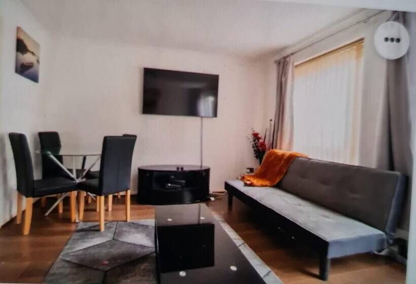 Резиденция 4bed Castle In Medway Free Sports Channel Parking