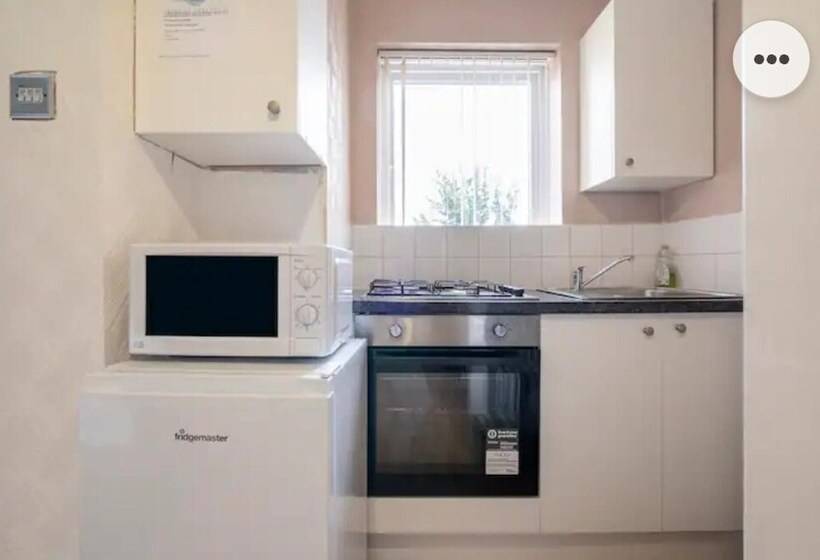 Резиденция 4bed Castle In Medway Free Sports Channel Parking