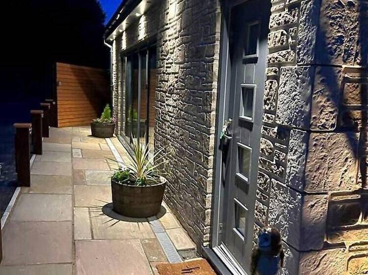 住所 Re Vive At Rhigos Zip World,pen Y Fan, Waterfalls