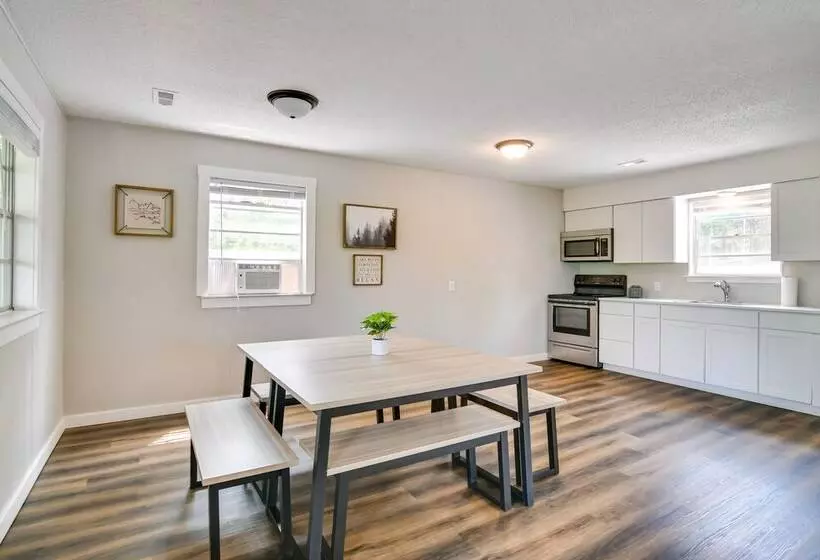 Serene Kimberling City Retreat W/ Boat Dock & Slip