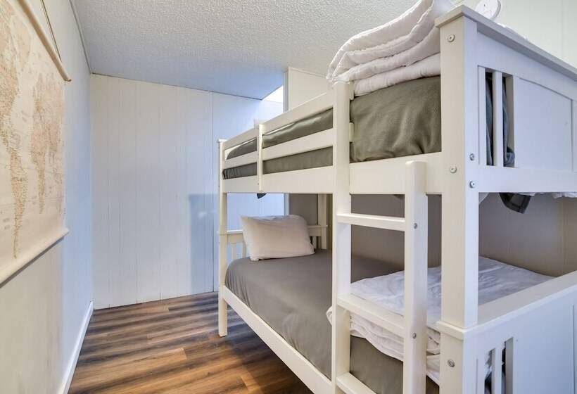 Serene Kimberling City Retreat W/ Boat Dock & Slip