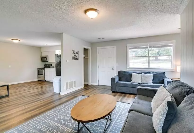 Serene Kimberling City Retreat W/ Boat Dock & Slip