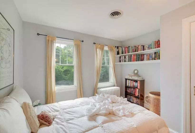 Silver Spring Rental: 8 Mi To Washington, Dc!