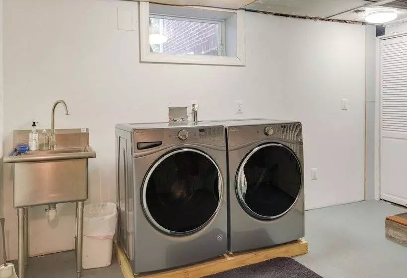 Silver Spring Rental: 8 Mi To Washington, Dc!