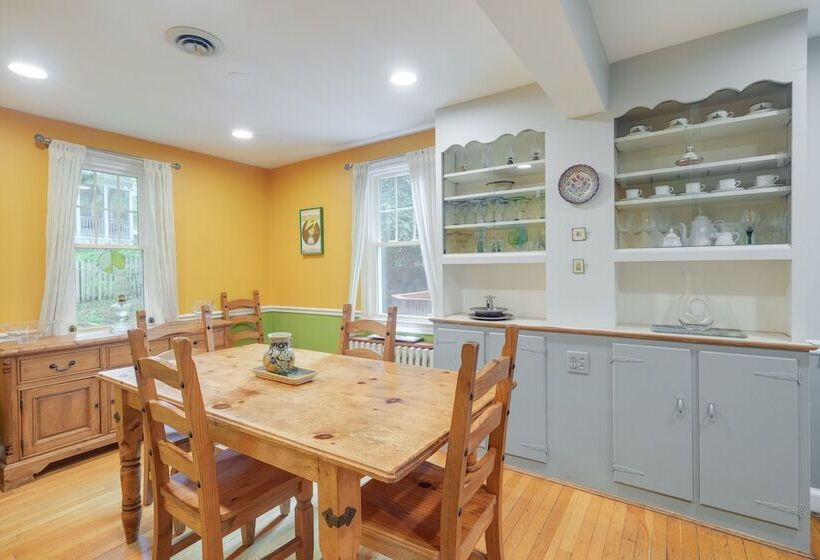 Silver Spring Rental: 8 Mi To Washington, Dc!