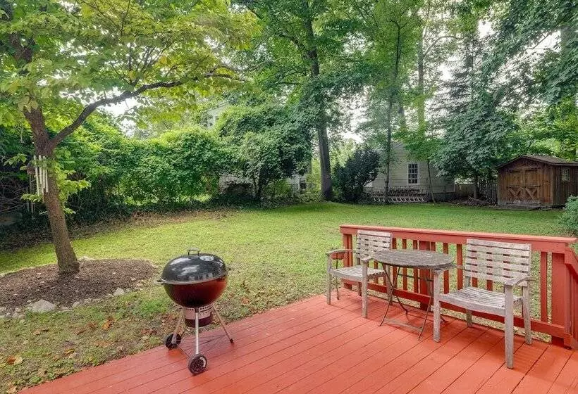 Silver Spring Rental: 8 Mi To Washington, Dc!