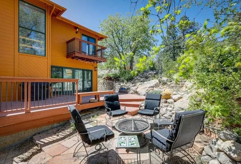 Spacious Flagstaff Cabin W/ Hot Tub & Fire Pit!