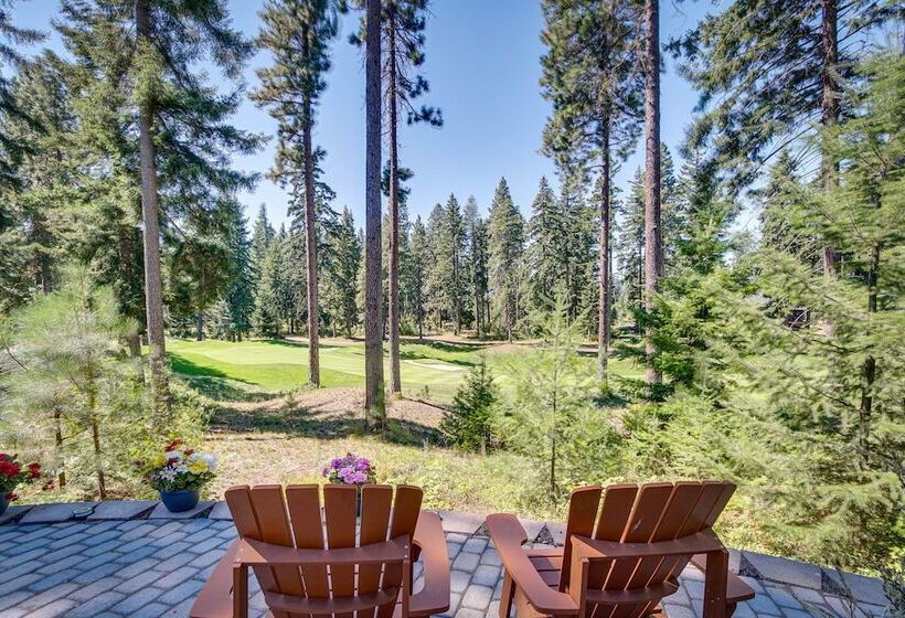 Stunning Cle Elum Retreat W/ Fire Pit & Hot Tub!