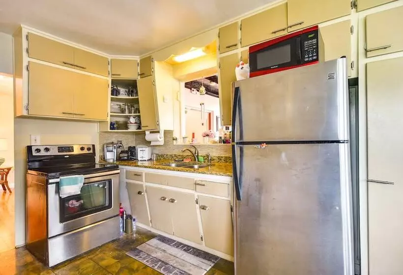 Sunny Florida Escape   Patio & Grill, Near Beaches