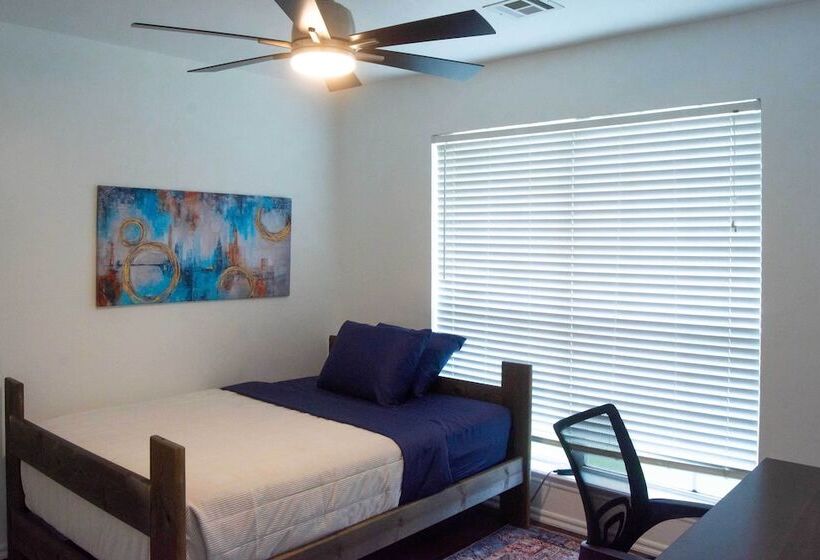 Updated Oklahoma City Home ~ 11 Mi To Bricktown!