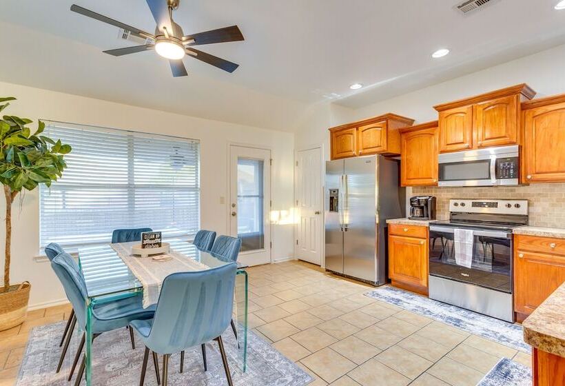 Updated Oklahoma City Home ~ 11 Mi To Bricktown!