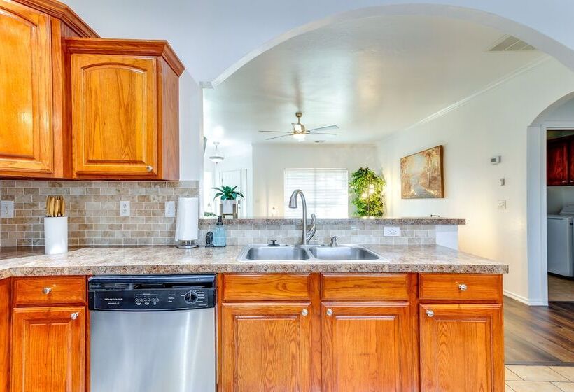 Updated Oklahoma City Home ~ 11 Mi To Bricktown!