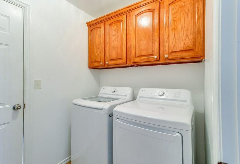 Updated Oklahoma City Home ~ 11 Mi To Bricktown!