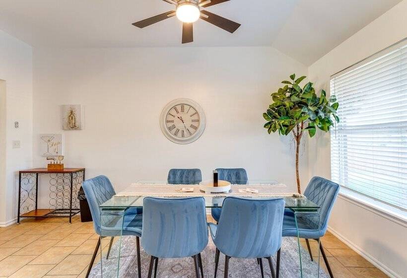 Updated Oklahoma City Home ~ 11 Mi To Bricktown!