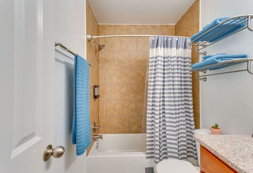 Updated Oklahoma City Home ~ 11 Mi To Bricktown!