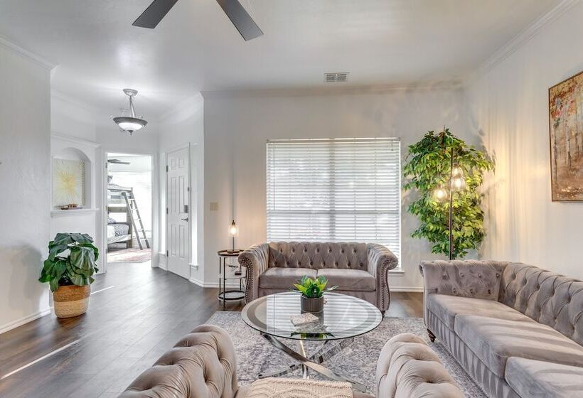 Updated Oklahoma City Home ~ 11 Mi To Bricktown!