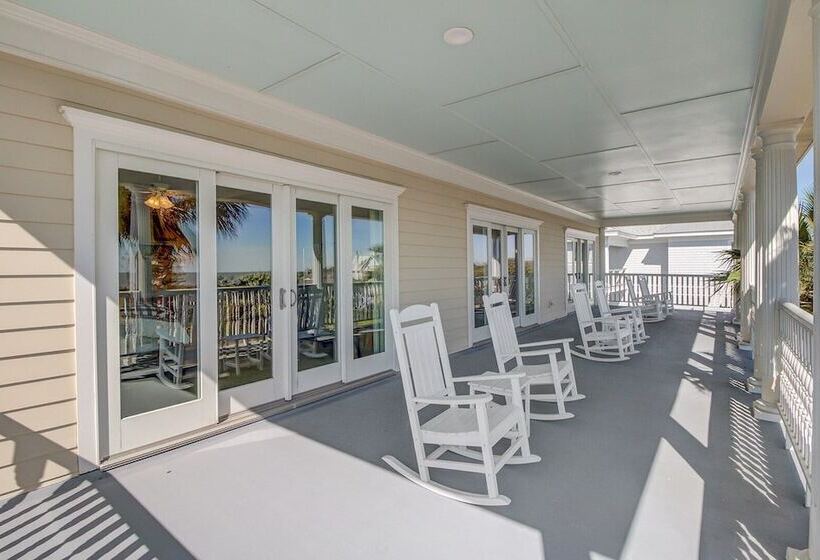 3001 Palm Boulevard By Avantstay Across From Beach & Ocean Views!