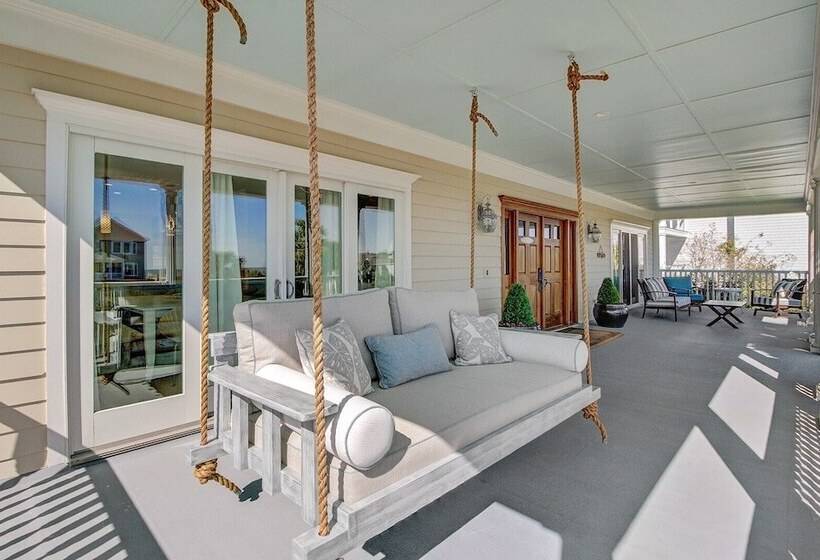 3001 Palm Boulevard By Avantstay Across From Beach & Ocean Views!